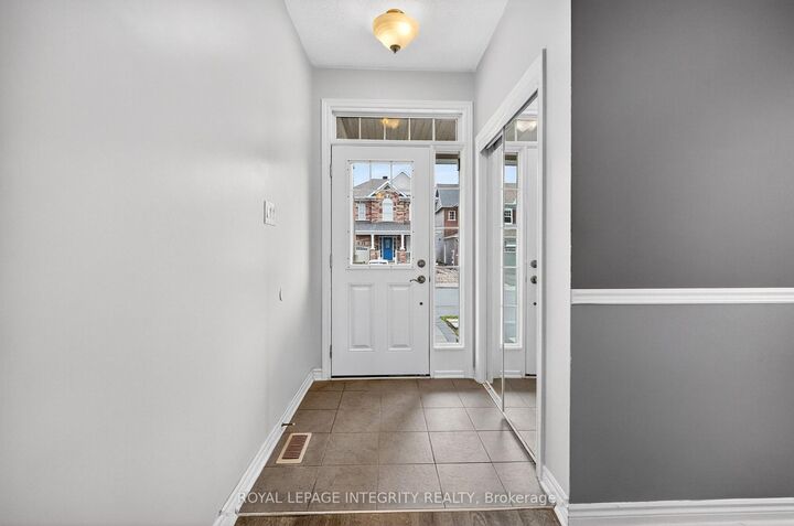 Property Photo: 351 Gallantry Way ON K2S 0R1