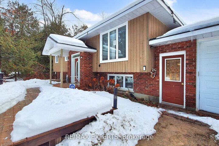 Property Photo: 3180 Fleming Boulevard ON L9S 2Z1