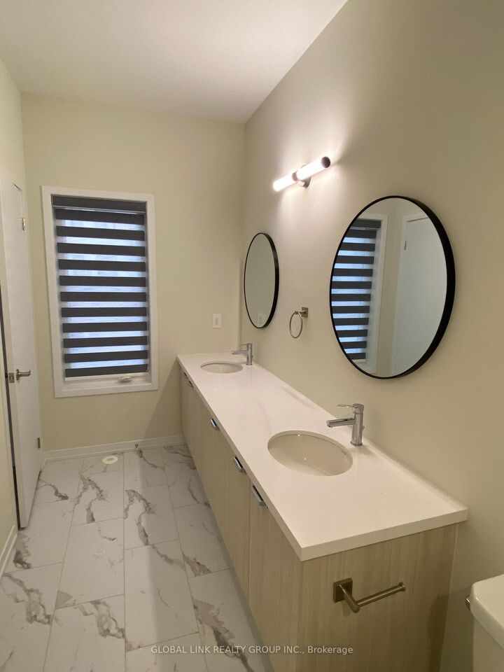 Property Photo: 1466 19th Avenue S ON L4E 3R4