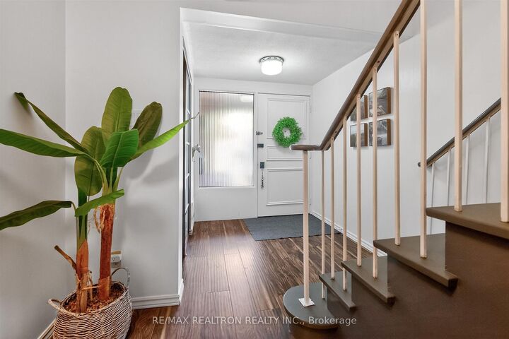 Property Photo: 7077 Estoril Road 11 ON L5N 1N3