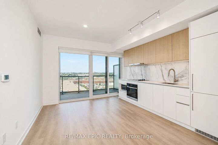 Property Photo: 1100 Sheppard Avenue W 928 ON M3K 0E4