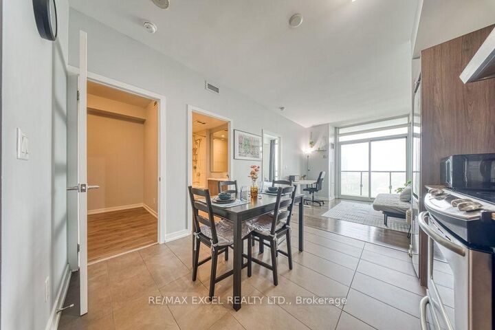 Property Photo: 170 Fort York Boulevard 1301 ON M5V 0E6