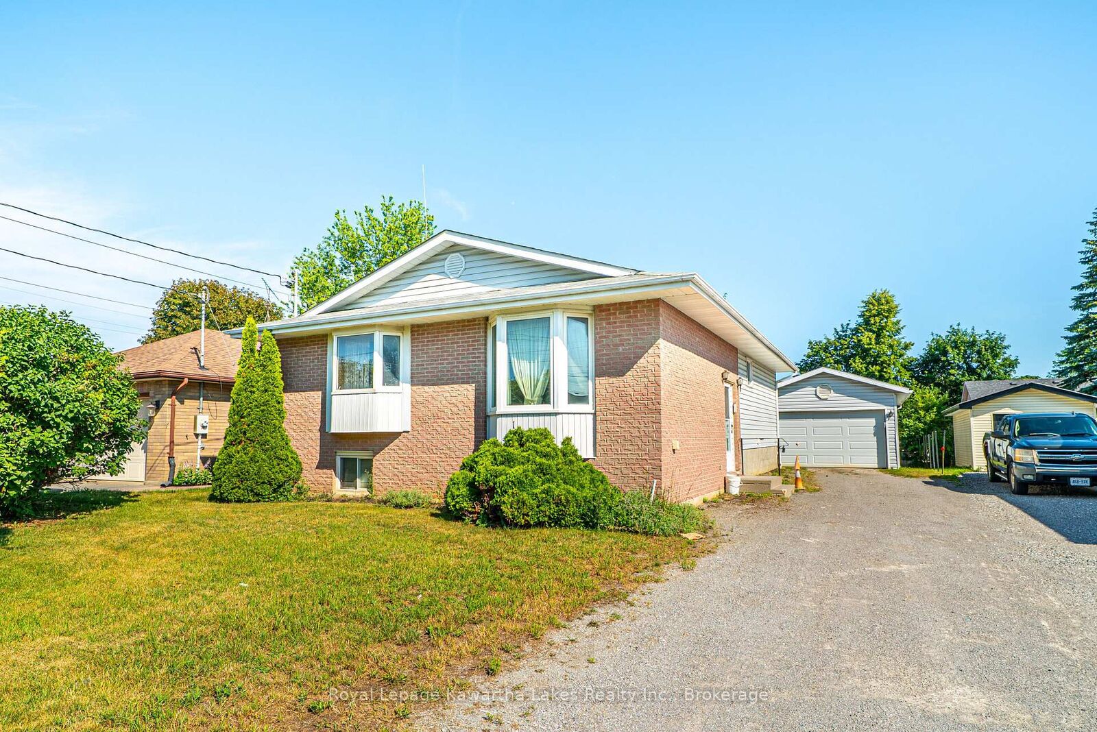 Photo de la propriété: 182 Colborne Street W ON K9V 6A1