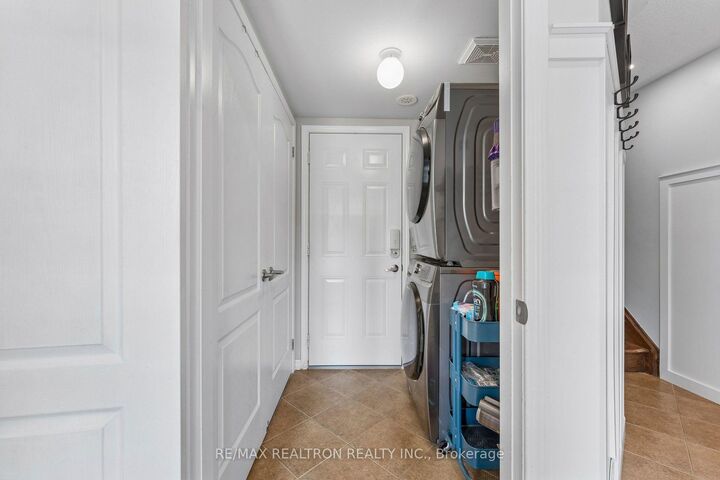 Property Photo: 800 Fowles Court ON L9T 0Z8