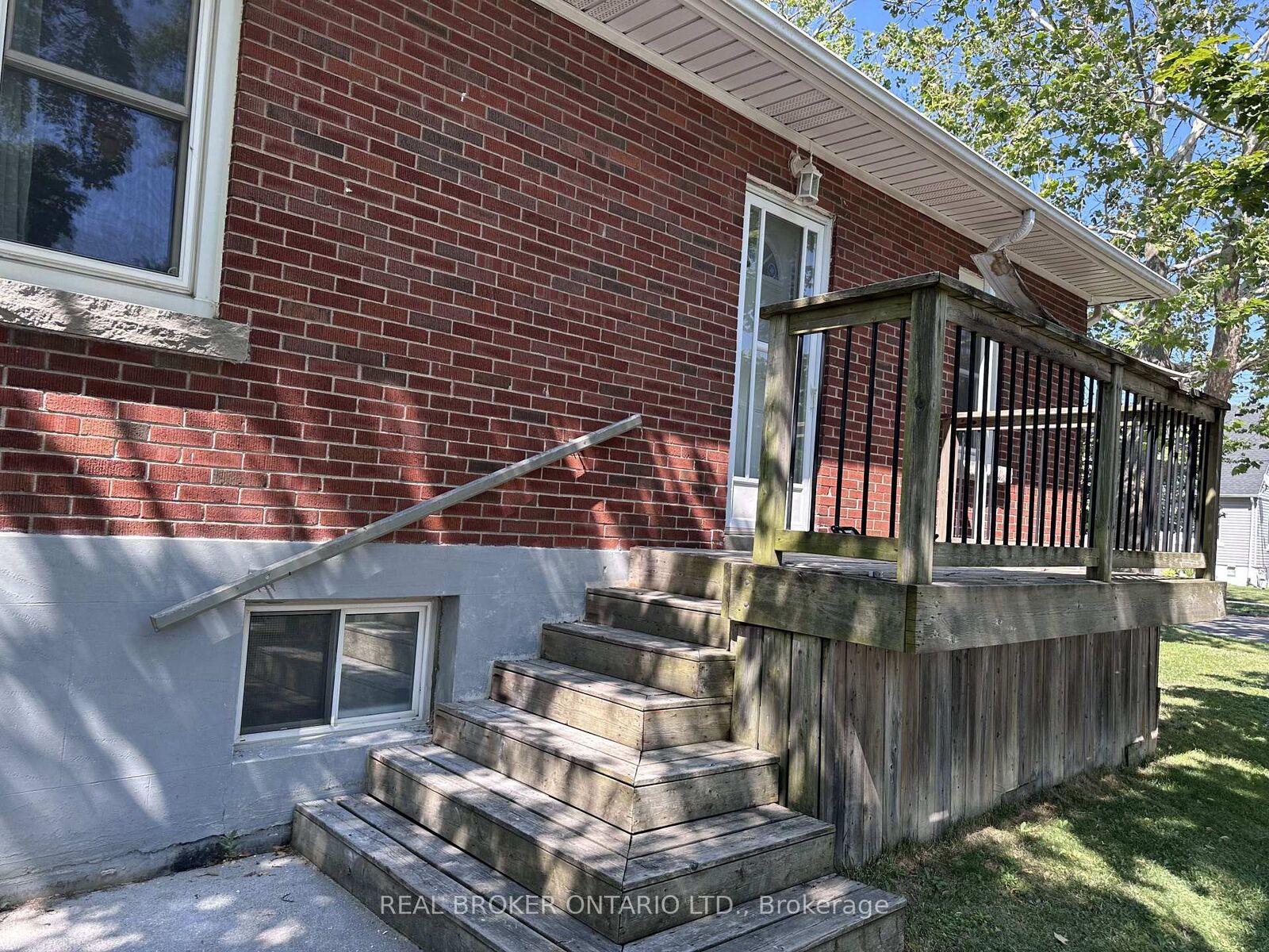 Property Photo: 311 Wallace Avenue S Lower ON L3B 1R8