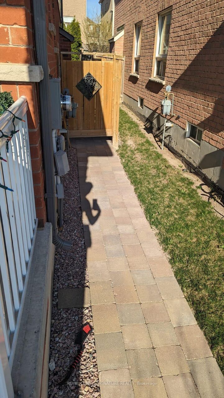 Property Photo: 1607 Rockaway Street ON L1K 0L9