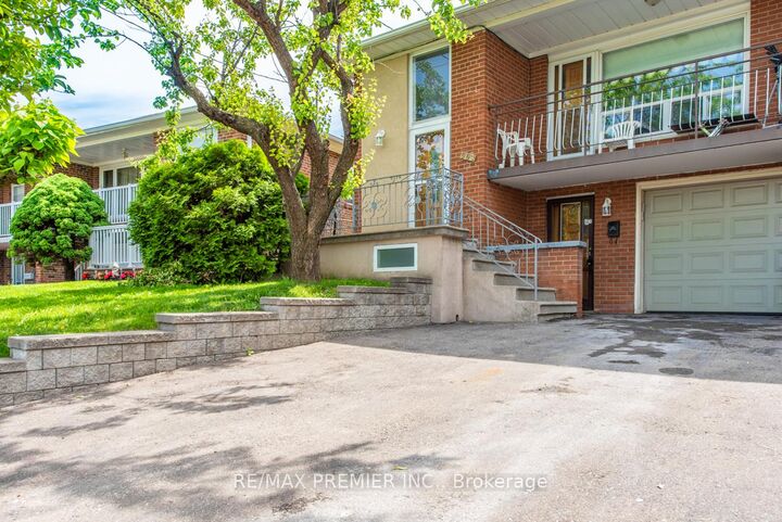 Property Photo:  569 Roding Street Bsmt  ON M3M 2A4 
