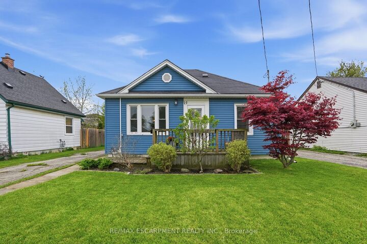 15 Kirk Street — photo 1