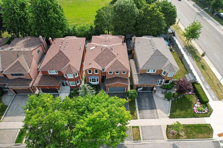 Property Photo: 99 Dundurn Crescent ON L4J 6Z4