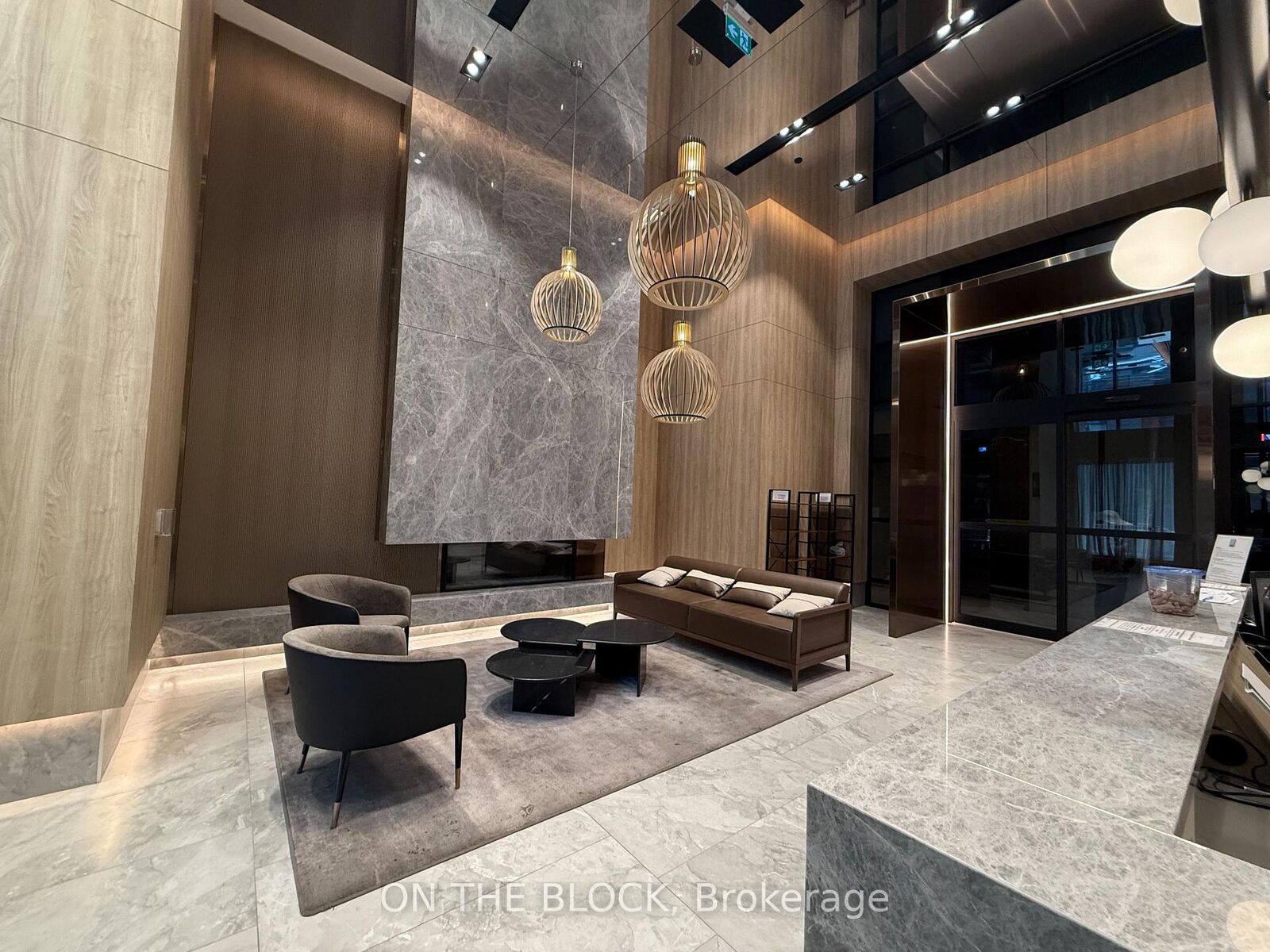 Property Photo: 252 Church Street Ph17 ON M5B 0E6