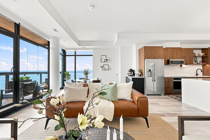 Property Photo: 185 Dunlop Street E 914 ON L4M 0L7