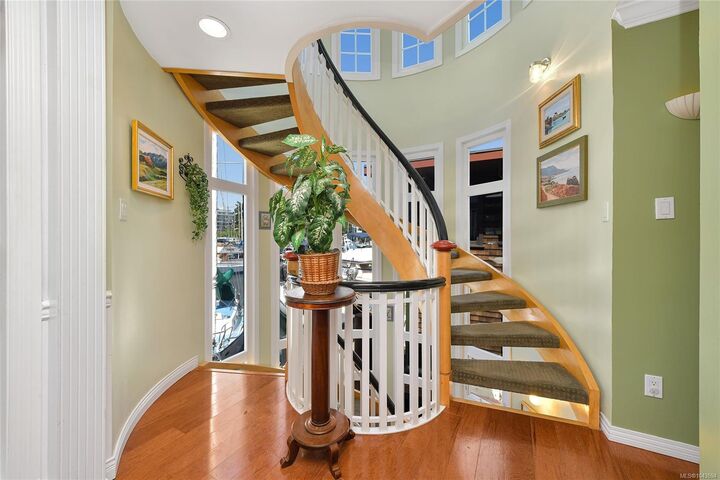 Property Photo: 453 Head St #27 BC V9A 5S1