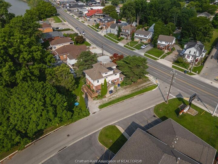 Property Photo: 266 Grand Avenue West ON N7L 1C1