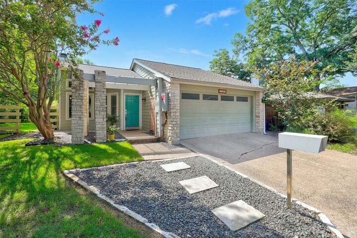 Property Photo: 7207 Winecup Hollow TX 78750