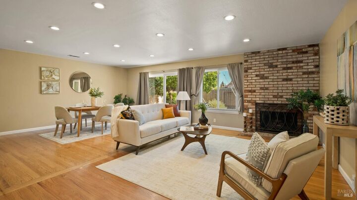 Property Photo:  381 Lily Street  CA 94533 