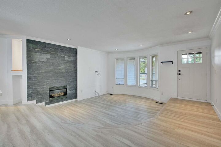 Property Photo: 19694 46 Avenue BC V3A 3G7