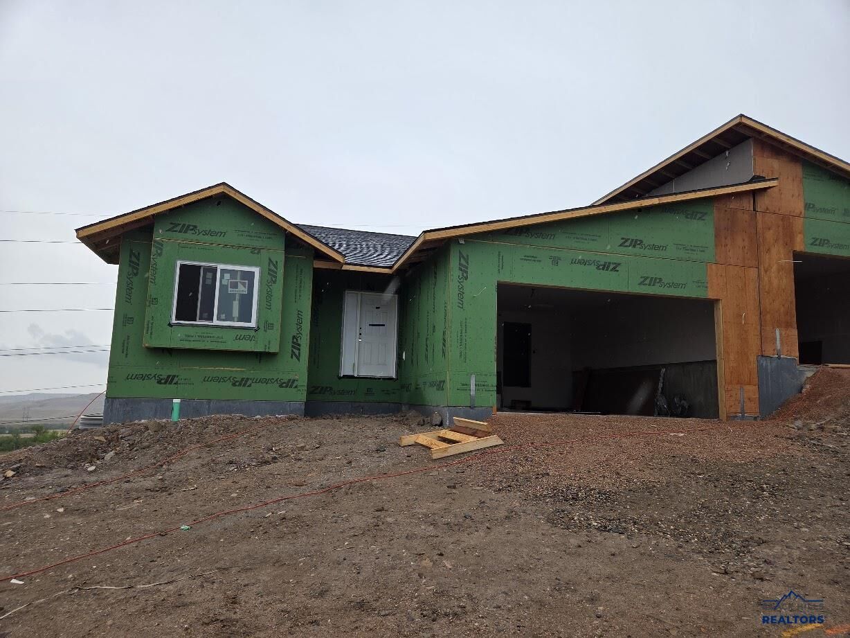 Property Photo: 1219 Pinnacle Ct SD 57701