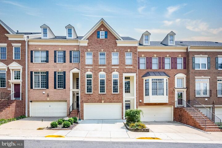 Property Photo:  5424 Edsall Ridge Place  VA 22312 