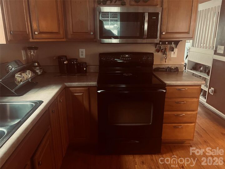 Property Photo:  3024 Mayer House Court  NC 28214 