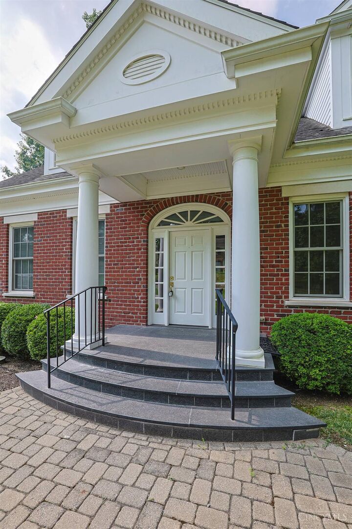 Property Photo: 5 Linden Lane OH 45215