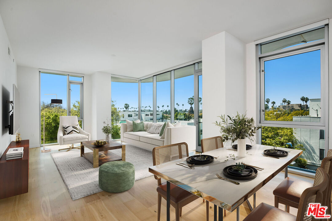 Property Photo: 8500 Burton Way, Unit 519 CA 90048