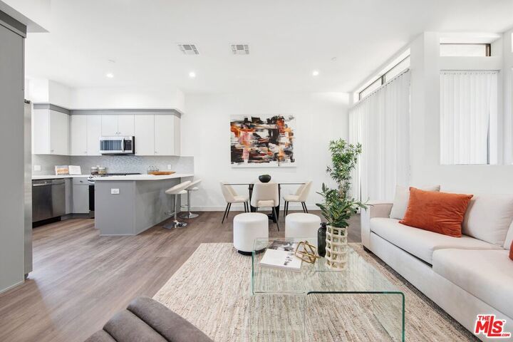 Property Photo:  1460 Butler Ave  CA 90025 