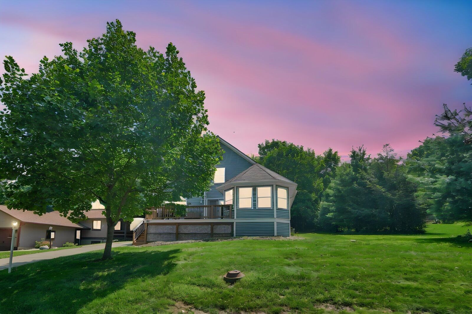 Property Photo: 748 King Beach Drive OH 43028