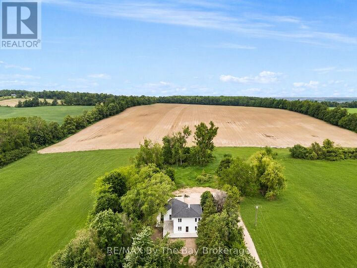 Property Photo: 6358 Sunnidale Concession 5 Road ON L0M 1N0