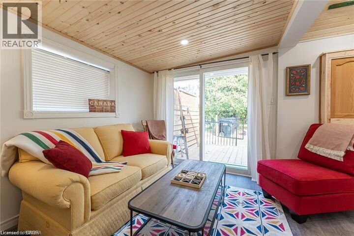 Property Photo: 9296 Beachwood Road ON L9Y 3Z1