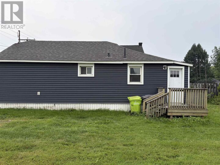 Property Photo:  169 Goetz St  ON P6C 4W1 