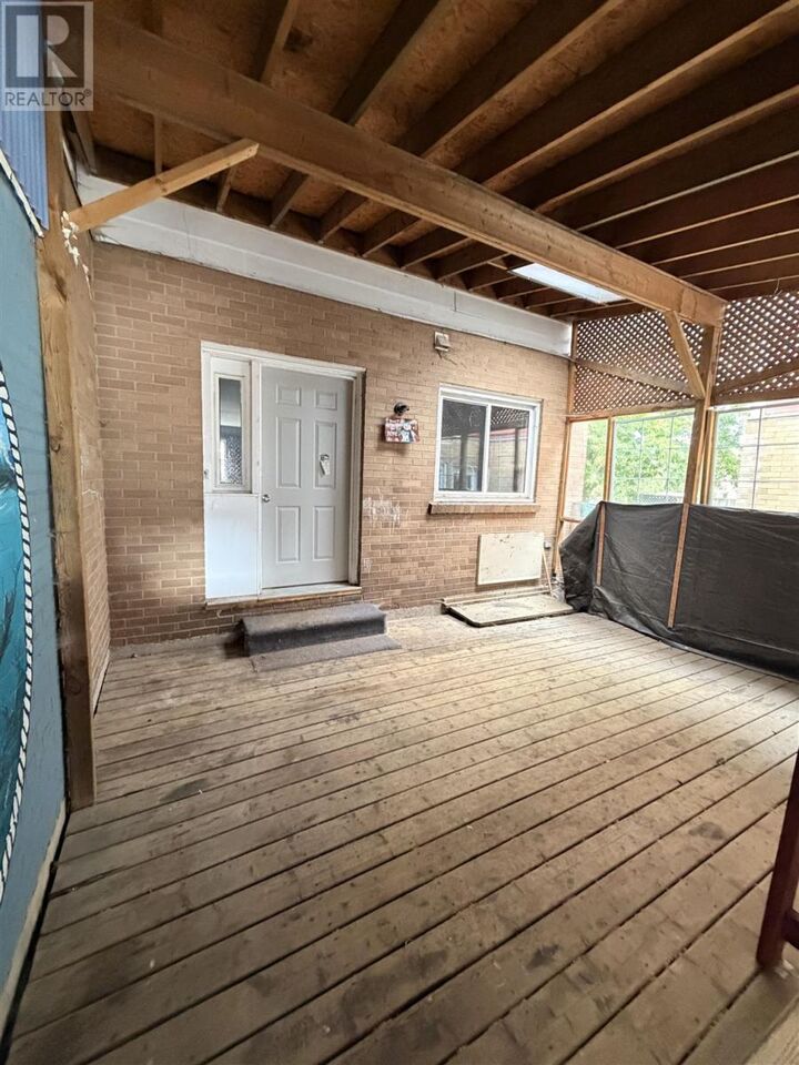 Property Photo:  36 Ferguson Ave  ON P6B 3J4 
