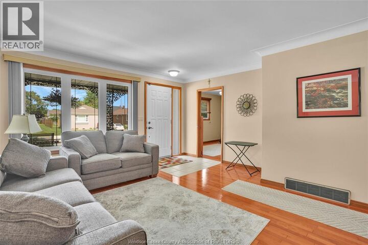 Property Photo: 2171 Woodlawn Avenue ON N8W 2H2