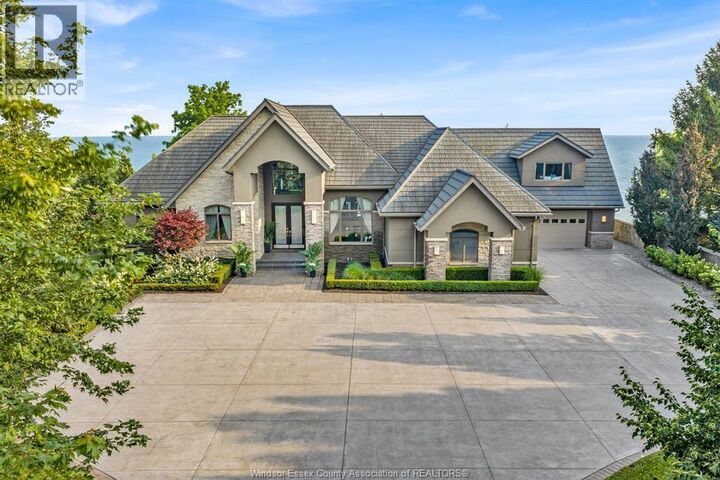 Property Photo:  320 Seacliff Drive West  ON N8H 4E1 