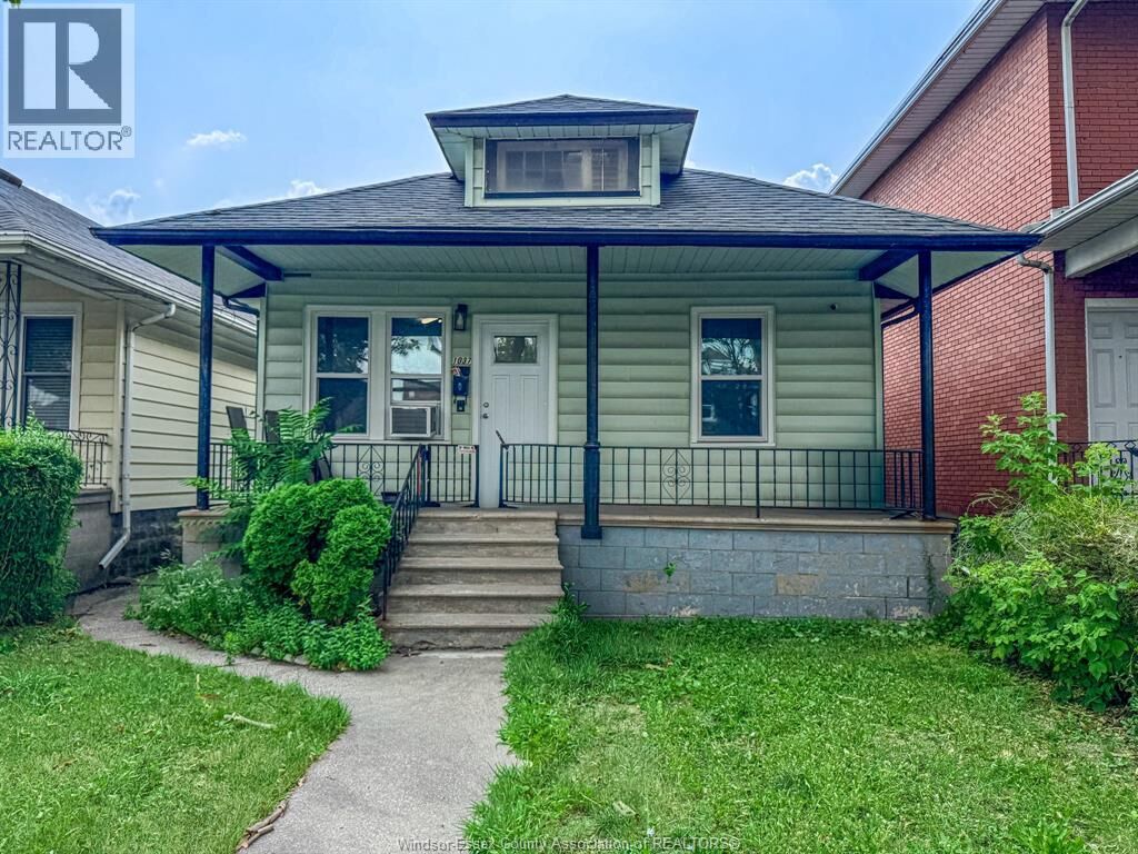 Property Photo: 1037 Howard Ave ON N9A 1S6