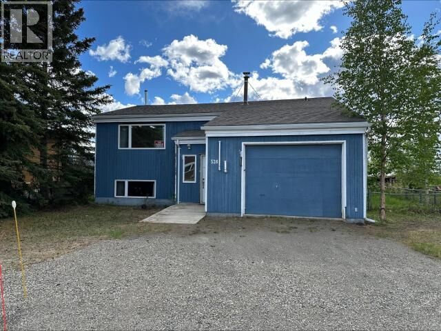 526 Douglass Drive — photo 1