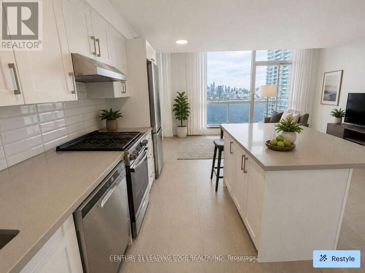 Property Photo:  103 Avenue Avenue 611  ON M5R 1B1 