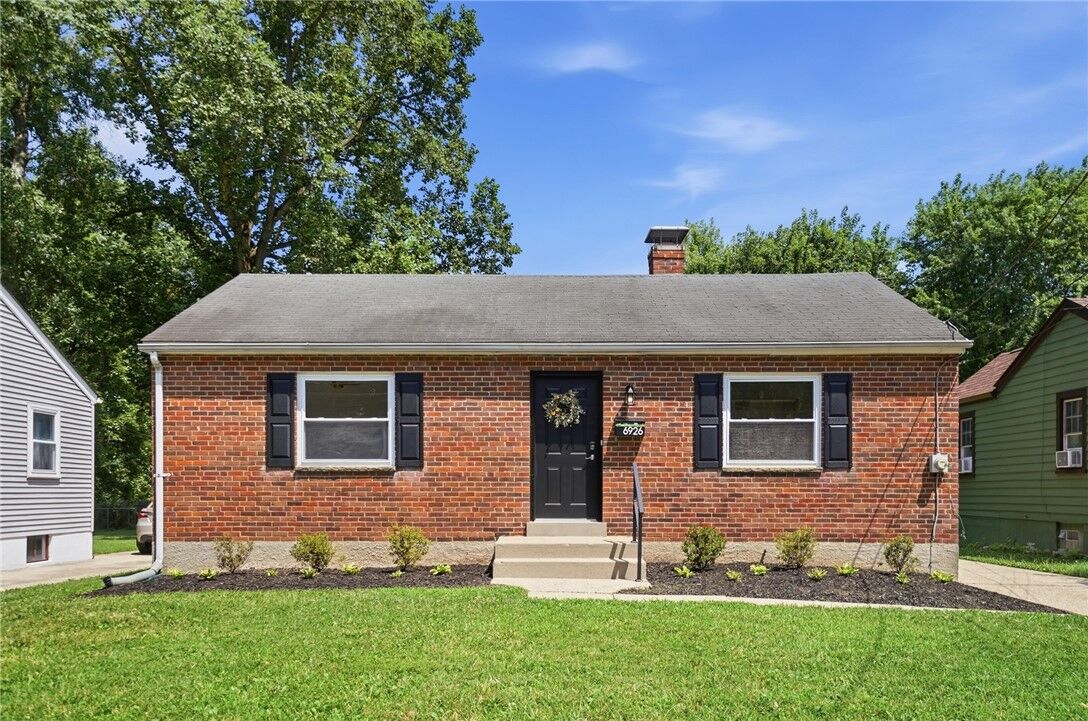 Property Photo:  6926 Kleindale Avenue  OH 45231 