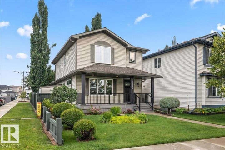 Property Photo:  1086 Grantham Drive NW  AB T5T 0W2 