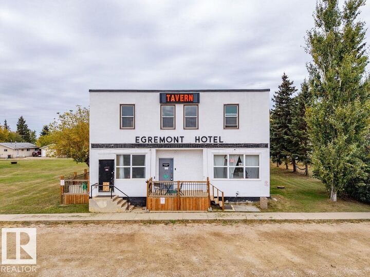 Property Photo:  4912 50 Street  AB T0A 0Z0 
