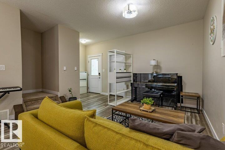 Property Photo:  9372 Cooper Bend SW  AB T6W 4A4 