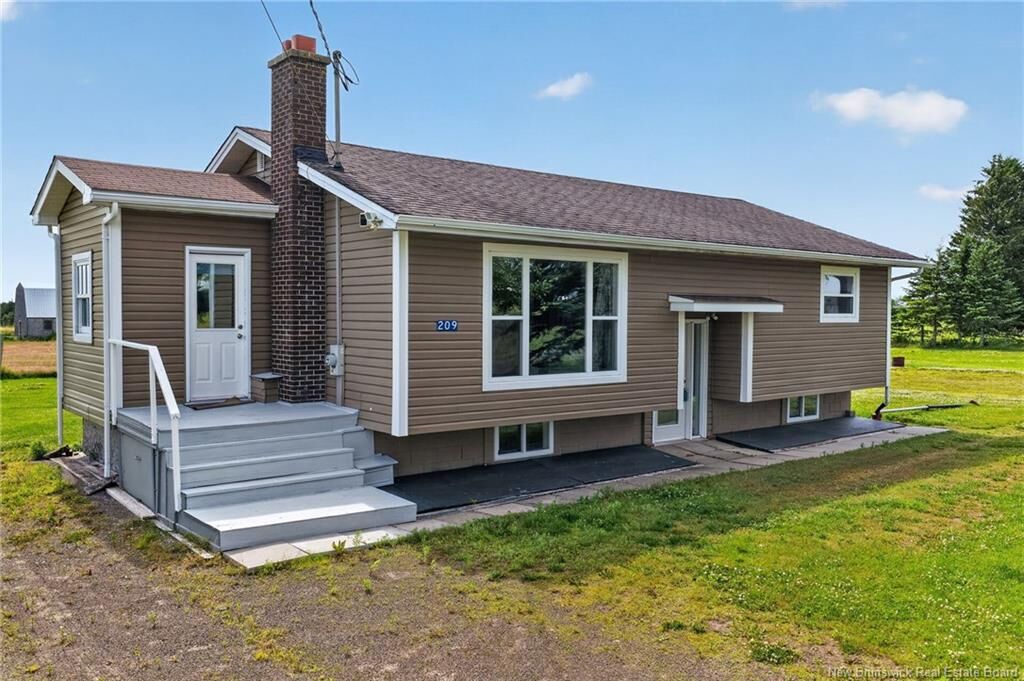 Property Photo:  209 Chemin Des Dallaire  NB E4S 1S2 