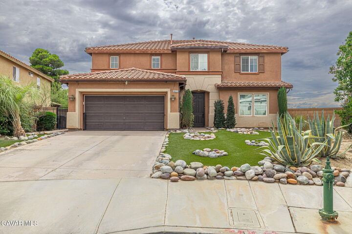 Property Photo: 4622 Parton Court CA 93536