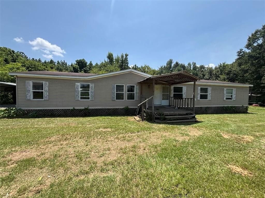 Property Photo:  300 Paul Jordan Road  LA 71457 