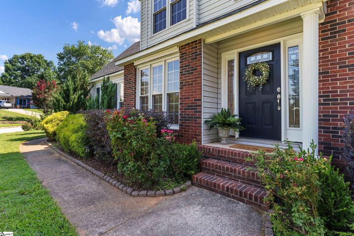 Property Photo:  2 Wieuca Court  SC 29609 