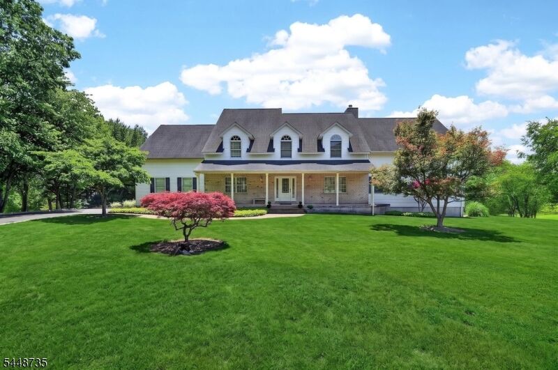 Property Photo: 905 Kip Ln NJ 08853