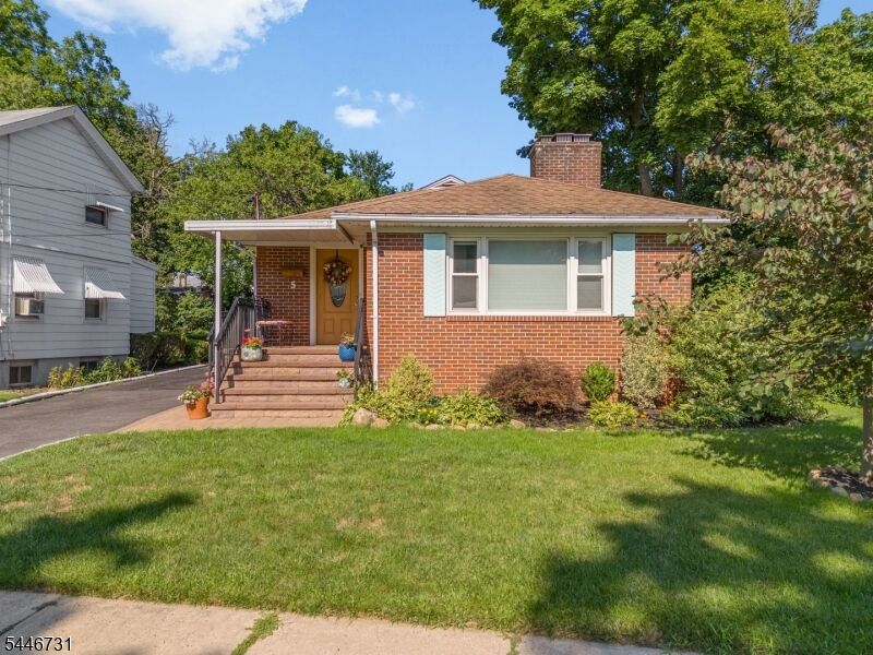Property Photo:  5 Gaston Ave  NJ 08869 
