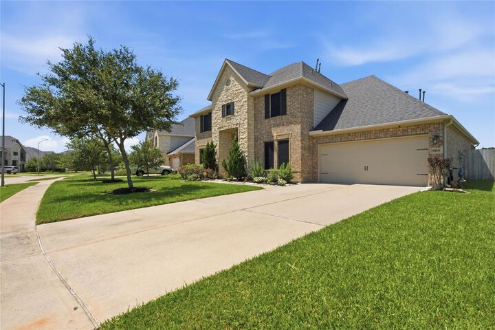 Property Photo: 9519 Wheatfield Lane TX 77469