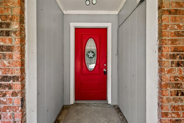 Property Photo: 4608 W Jasmine Street TX 77581