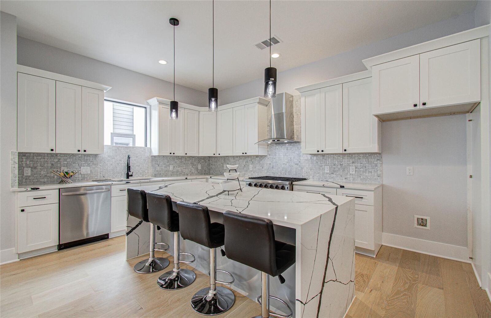 Property Photo: 7016 Staffordshire Boulevard C TX 77030