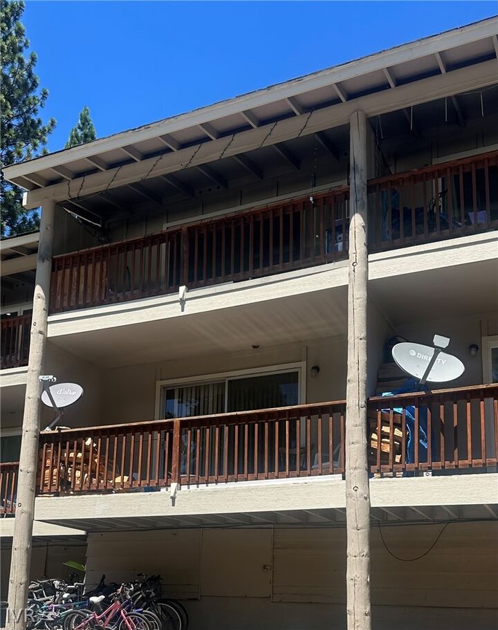 Property Photo: 825 Southwood Boulevard 6 NV 89451